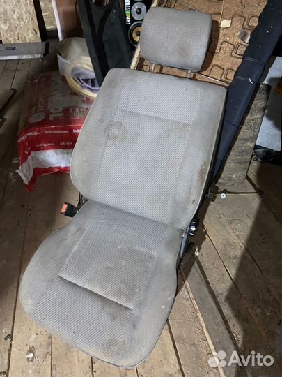 Передние сиденья