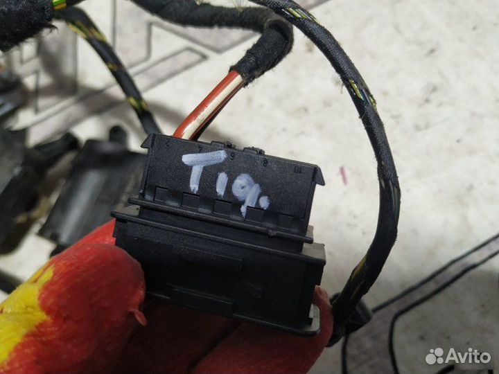 Сервопривод заслонки печки Volkswagen Tiguan 1