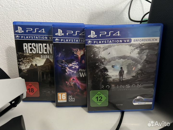 Шлем sony PS4 vr 1 с джостиками move + 3 игры