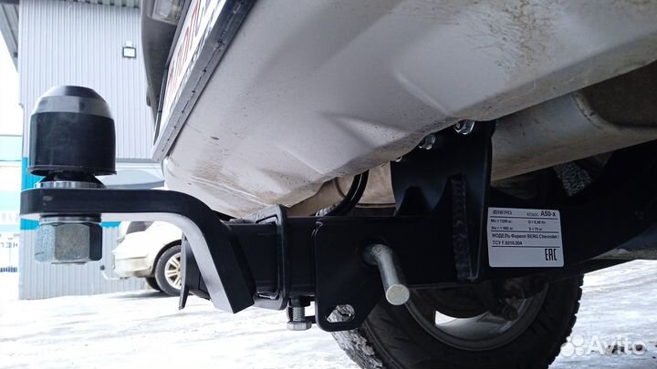 Фаркоп на Niva Travel / Chevrolet Niva под квадрат