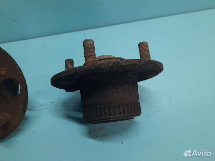 Ступица задняя Rover 400