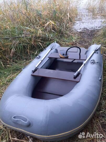 Надувная лодка пвх Catfish 270 б.у