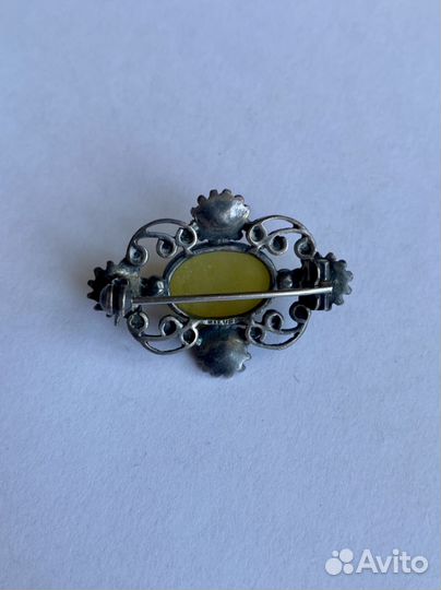 Антикварная серебряная брошка