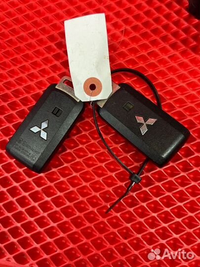 Ключ зажигания Mitsubishi Outlander Phev GG2W