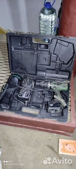 Шуруповерт Хитачи б/у