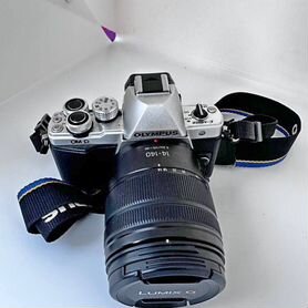 Olympus OM-D E-M10 марк II