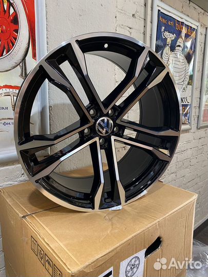 Диски Volkswagen Tiguan Touareg Audi А5 Q5 Q7 R20