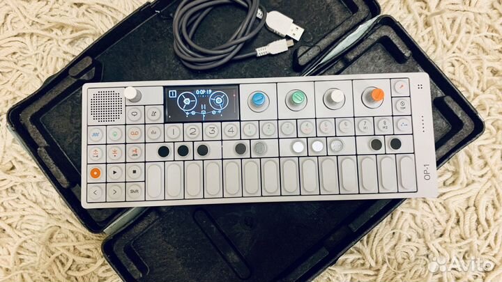 Teenage engineering OP 1