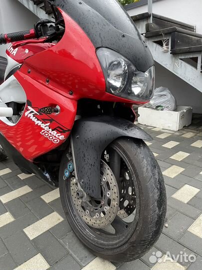 Yamaha YZF tunderace 1000R