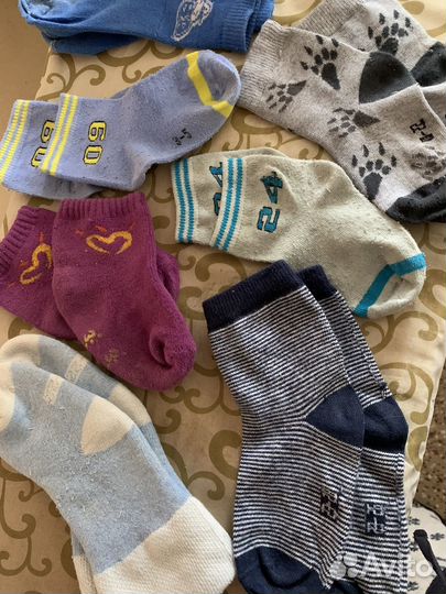 Отдам носочки детские для мальчика за шоколадку