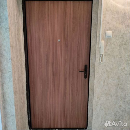 Дверь входная металлическая