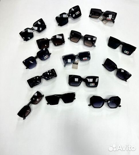 Солнцезащитные очки женские брендовые