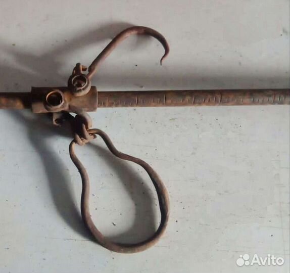 Весы старинные