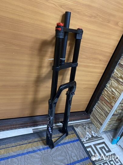 Двухкоронная вилка для велосипеда