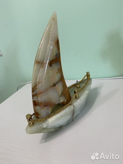 Кораблик из оникса