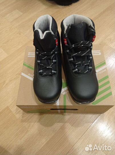 Лыжные ботинки детские 32