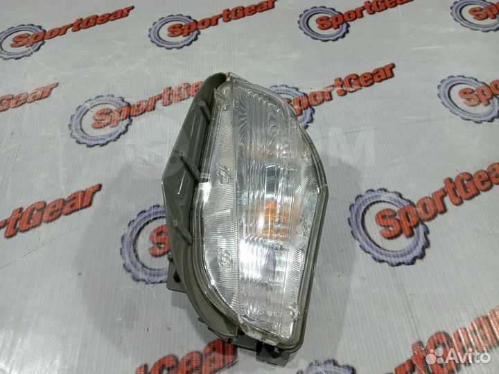 Поворотник левый Toyota Prius Alpha ZVW41 2zrfxe