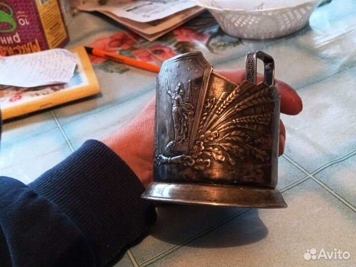 Подстаканник девушка спутник