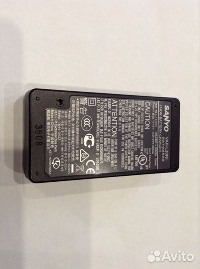 Зарядное устройство Sanyo VAR-l20NI
