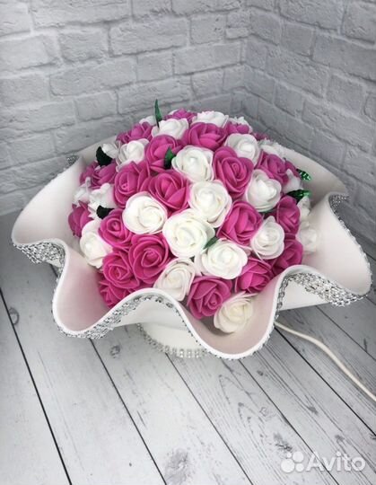 Подарок светильник настольный цветы ночник