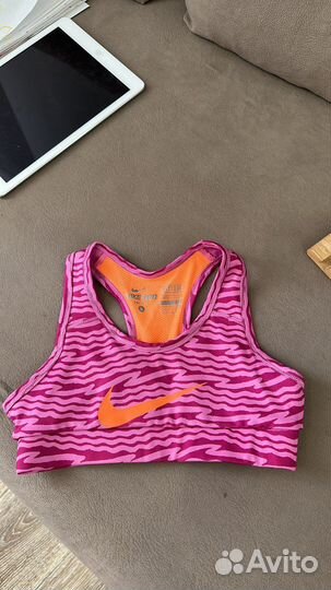 Спортивный топ nike