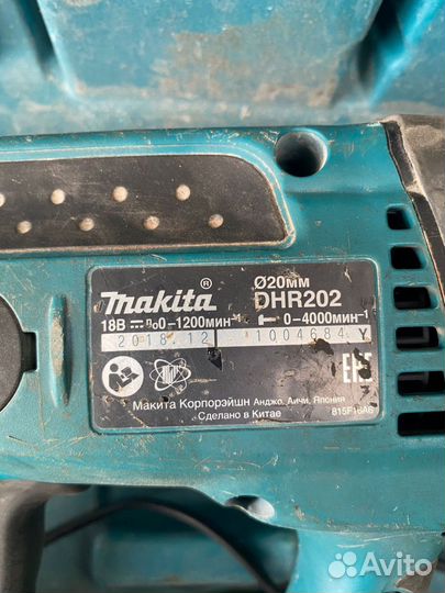 Аккумуляторный перфоратор Makita LXT DHR202RF