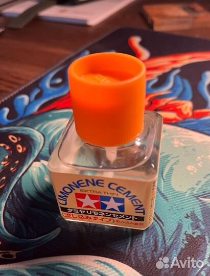 Клей Tamiya Limonene cement (с запахом лимона)