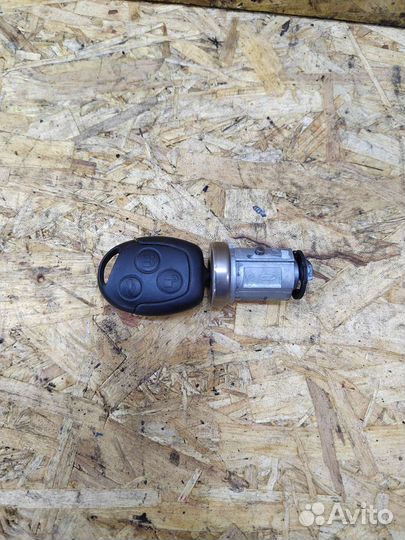 Личинка замка зажигания Ford fusion