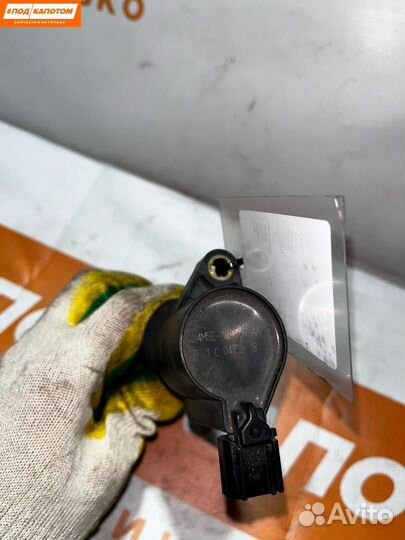 Катушка зажигания Volvo S40 2 рест. 2011