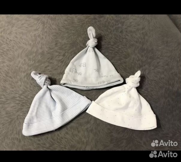 Набор шапок для новорождённого
