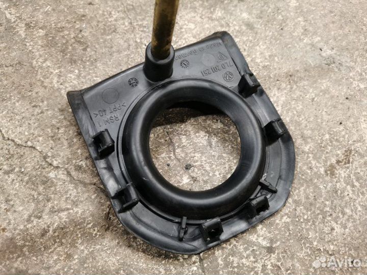 Уплотнитель Volkswagen Touareg 7L AXQ 2006