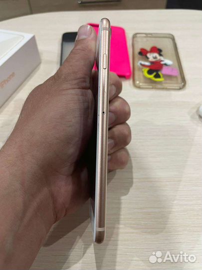 Телефон iPhone 8 plus