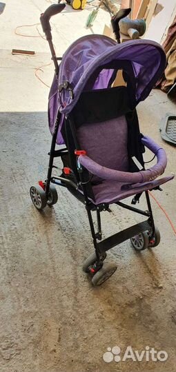 Прогулочная коляска трость