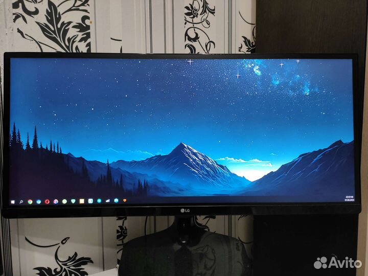 Монитор LG 2560x1080