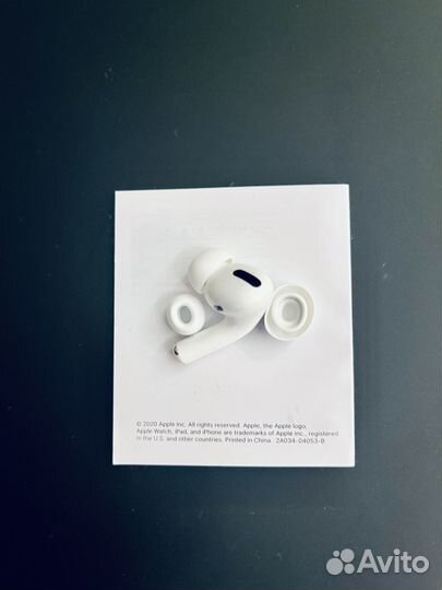 Правый наушник Apple AirPods Pro (1-го поколения