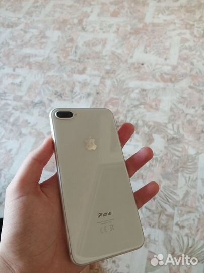 iPhone 8 Plus, 64 ГБ