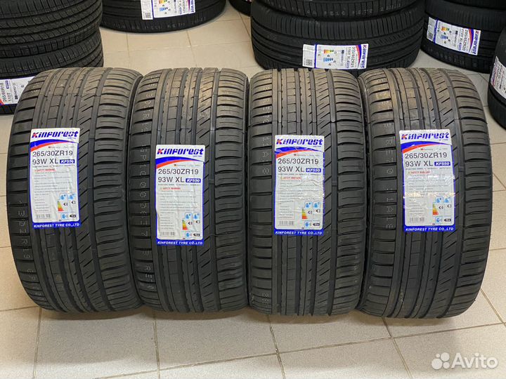 Kinforest KF550-UHP 265/30 R19 93W