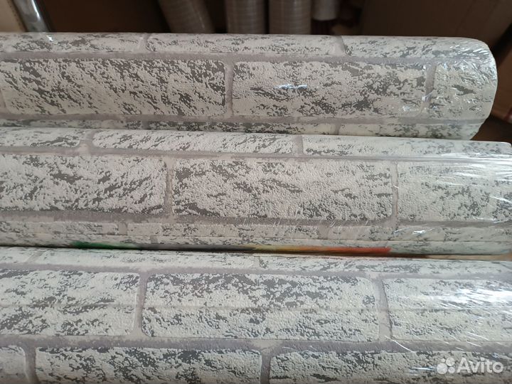 Обои виниловые на флизелиновой основе 4 шт