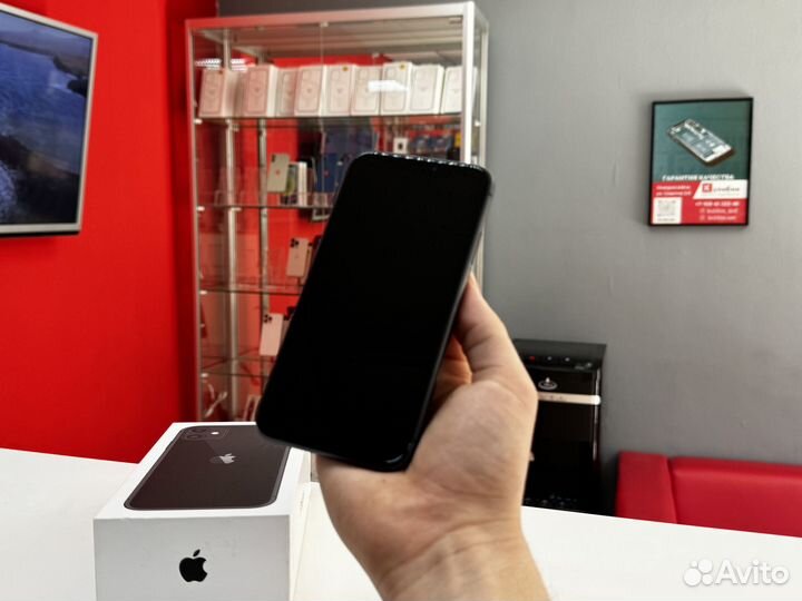 iPhone 11, 128 ГБ