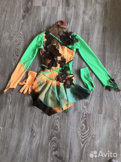 Платье для фигурного катания