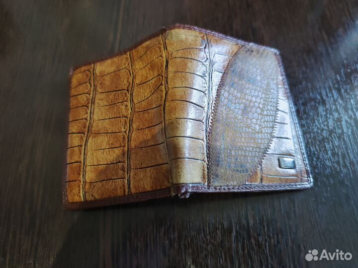 Бумужник кожаный
