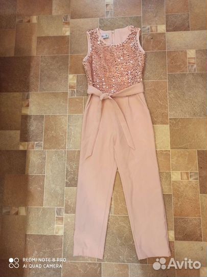 Нарядный комбинезон для девочки 128