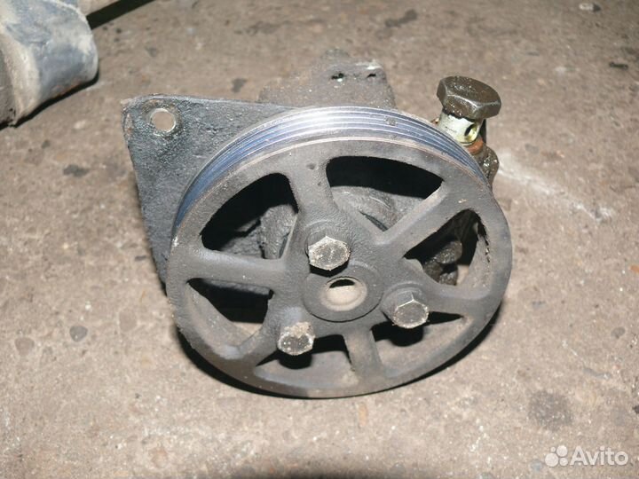 Насос гур Chevrolet Niva 1,7 л