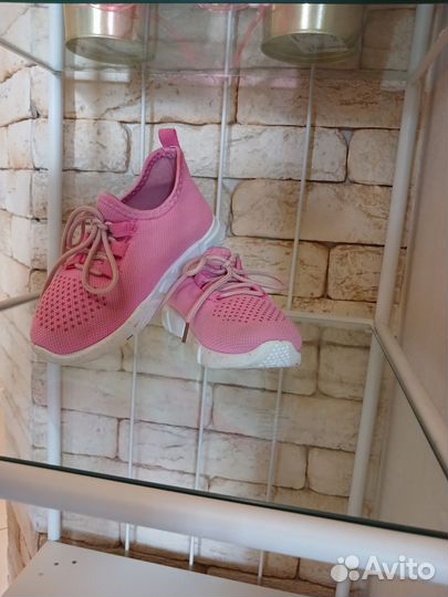 Кроссовки на Девочку