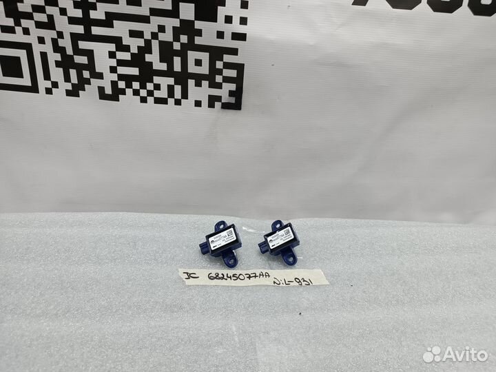 Датчик удара Jeep Compass 2016+