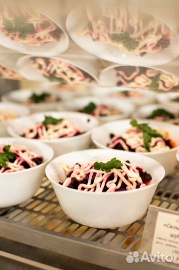 Повар холодного цеха (Салаты)