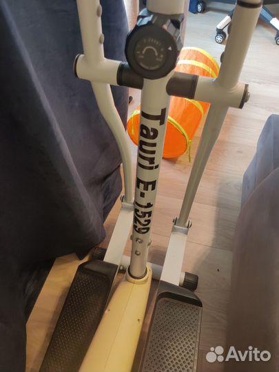 Тренажер элипс Tauri E-1529