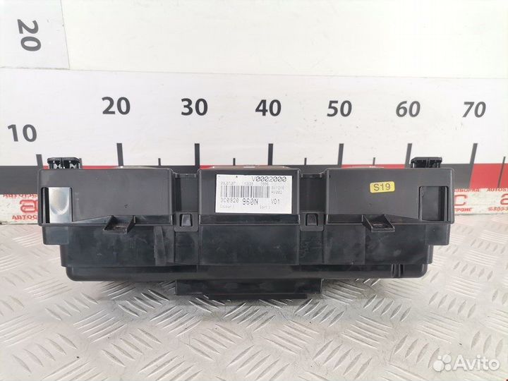 Панель для Volkswagen Passat 6