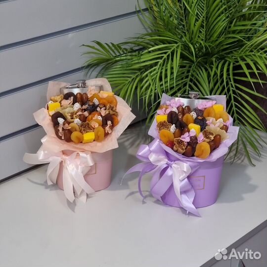 Букеты из орехов и сухофруктов