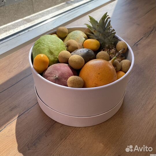 Подарок на день рождения (экзотические фрукты)